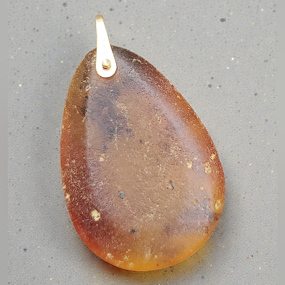 Vintage 14k gold Baltic Amber Pendant